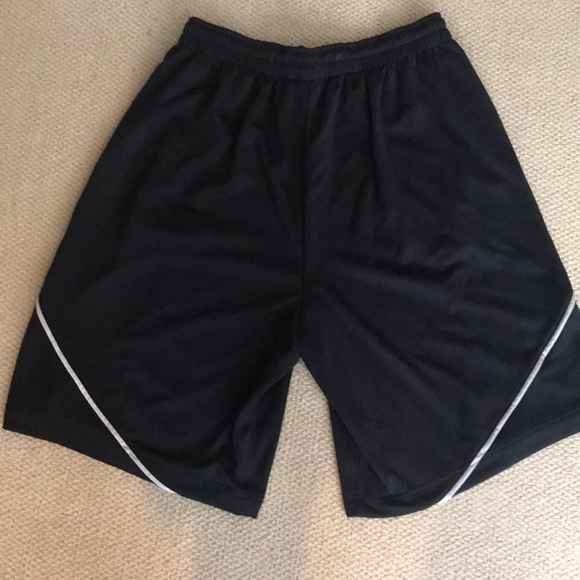 Jordan DRI-FIT XL basketball shorts - Picture 2 of 4